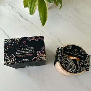 Viori Travel Size Shampoo & Conditioner Bar Set of 4 and Bamboo Holder-NIB